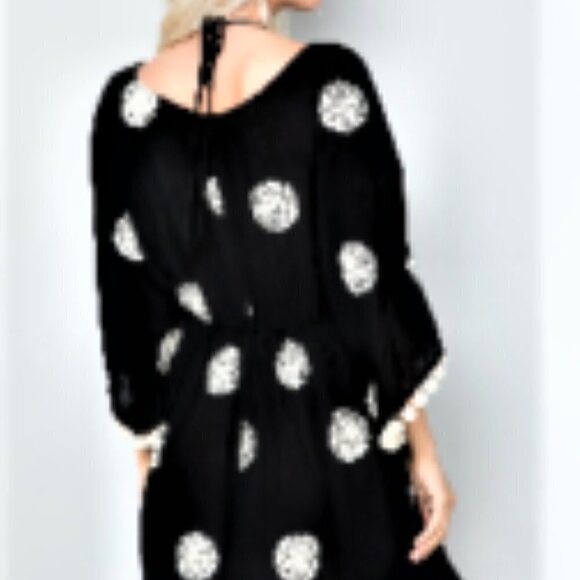 Everleigh Black Cream Dress. - Size L - Picture 5 of 13